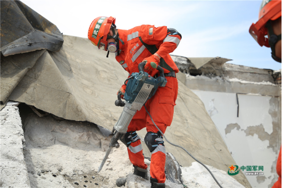 争分夺秒工兵救援演练震撼来袭